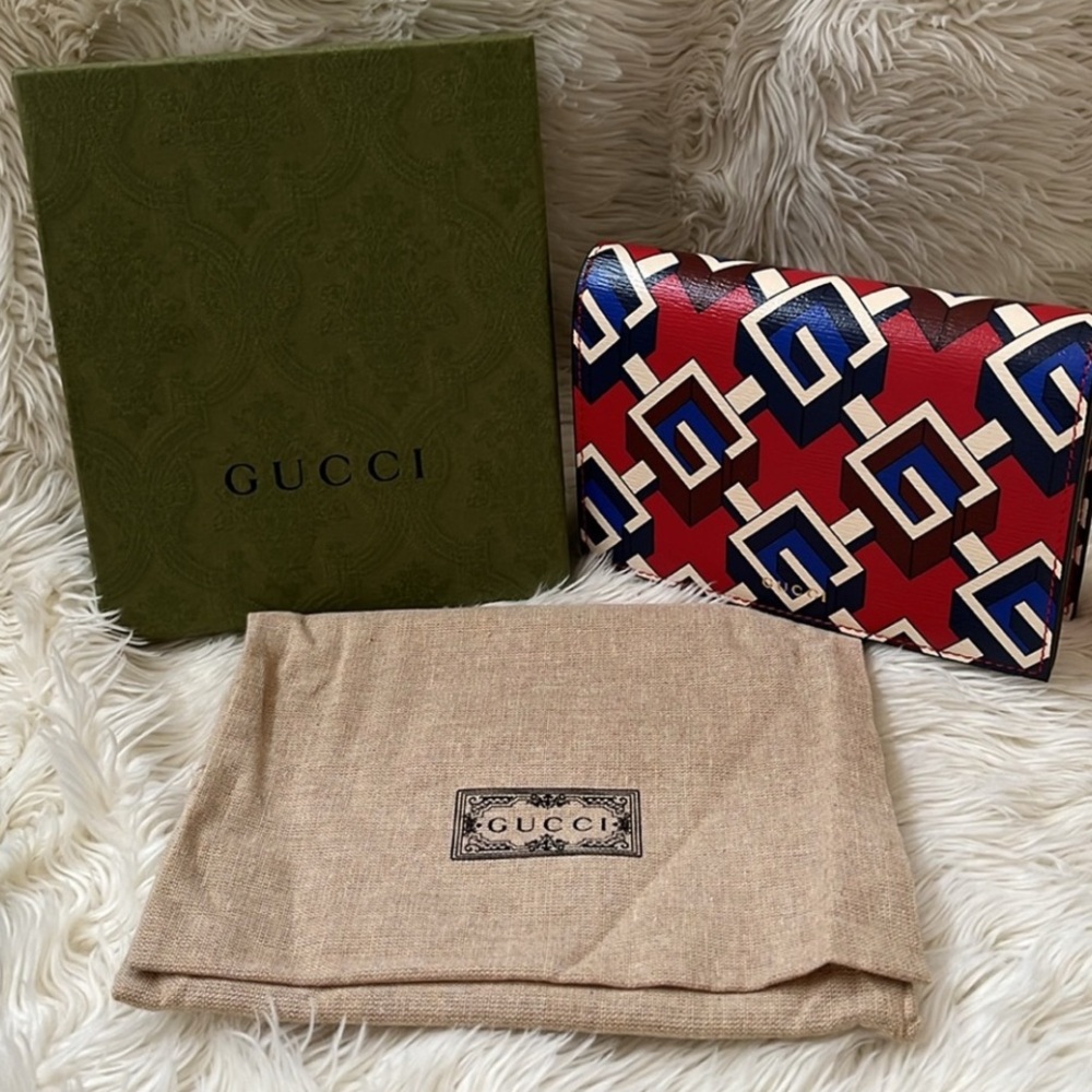 Gucci mini pouch clutch/bag Authentic!!!